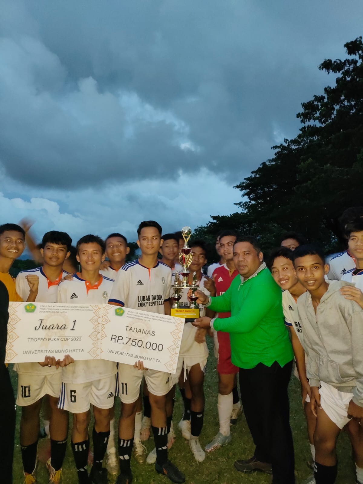 PJKR FKIP Universitas Bung Hatta Sukses Selenggarakan Trofeo Cup