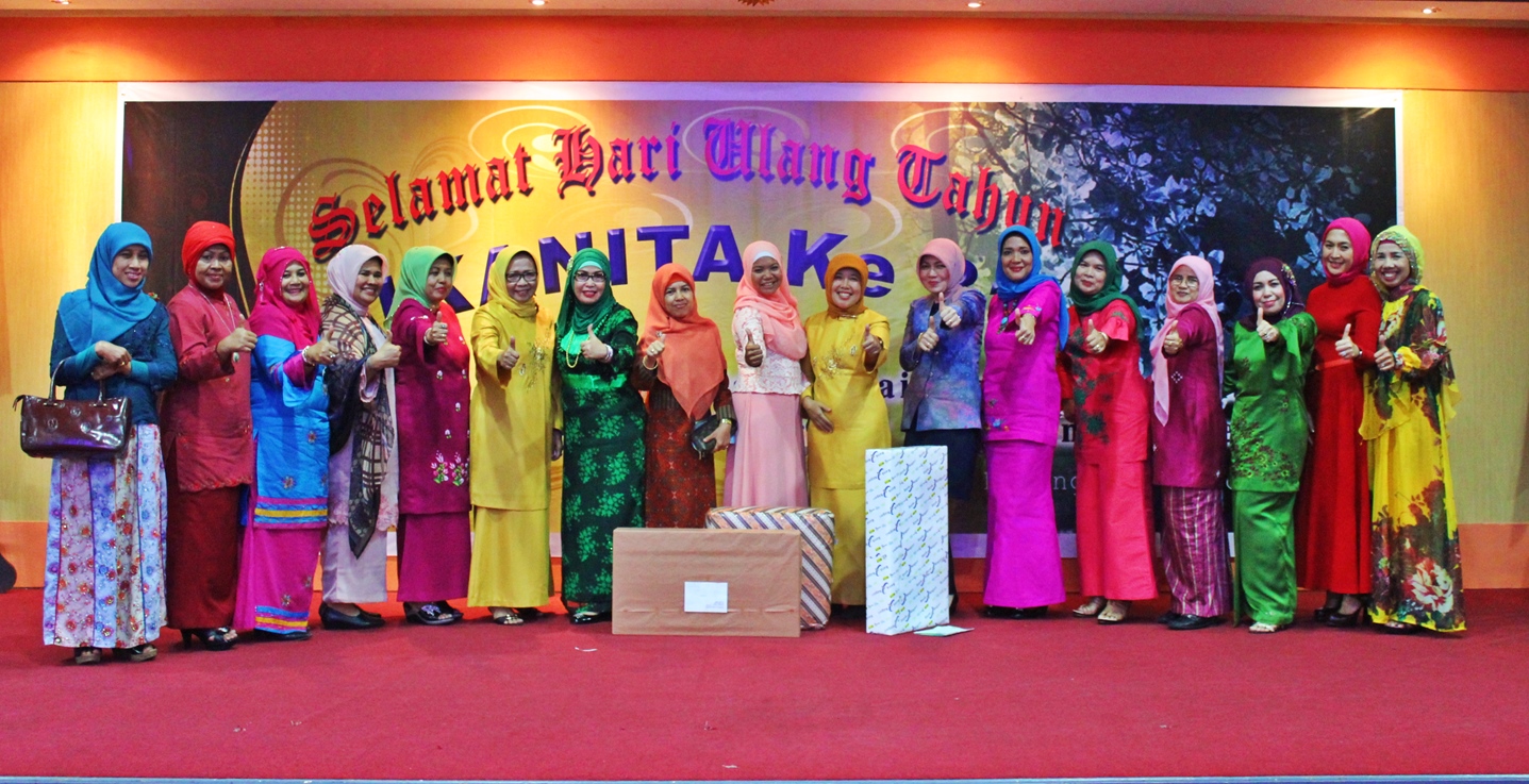 Ikatan Wanita Universitas Bung Hatta Rayakan HUT ke-31