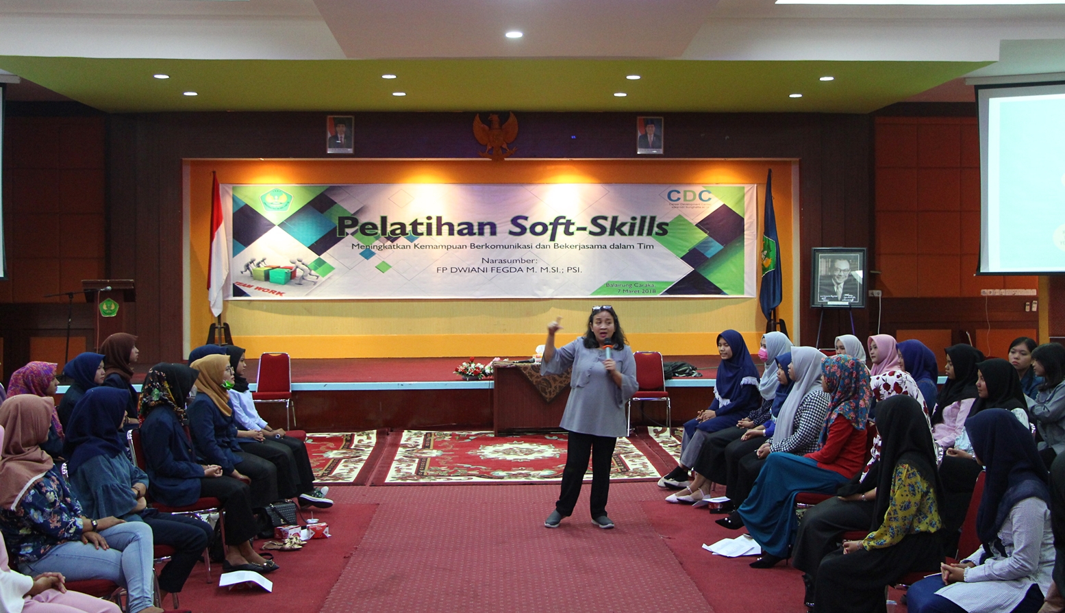 CDC Universitas Bung Hatta Adakan Pelatihan Berkomunikasi dan Bekerjasama Dalam Tim.