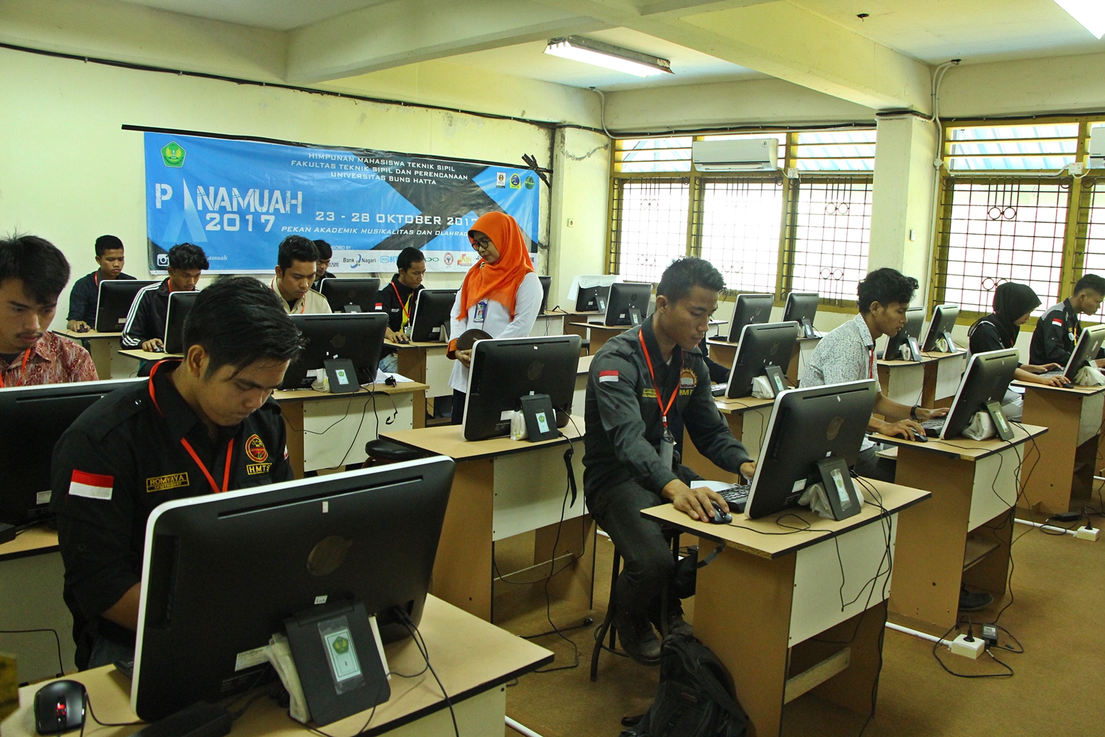 Teknik Sipil Universitas Bung Hatta Angkat Autocad Building Competation Mahasiswa se-Sumatra Barat