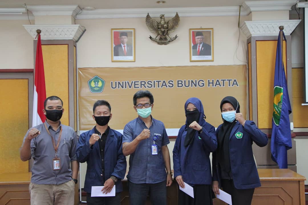 Mahasiswa Universitas Bung Hatta Terima Beasiswa dari DPP Alumni Universitas Bung Hatta