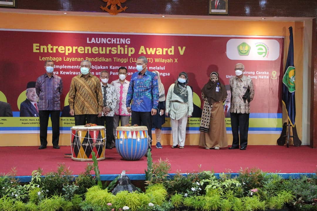 Universitas Bung Hatta Suskes Selenggarakan Pembukaan Entrepreneur Award V