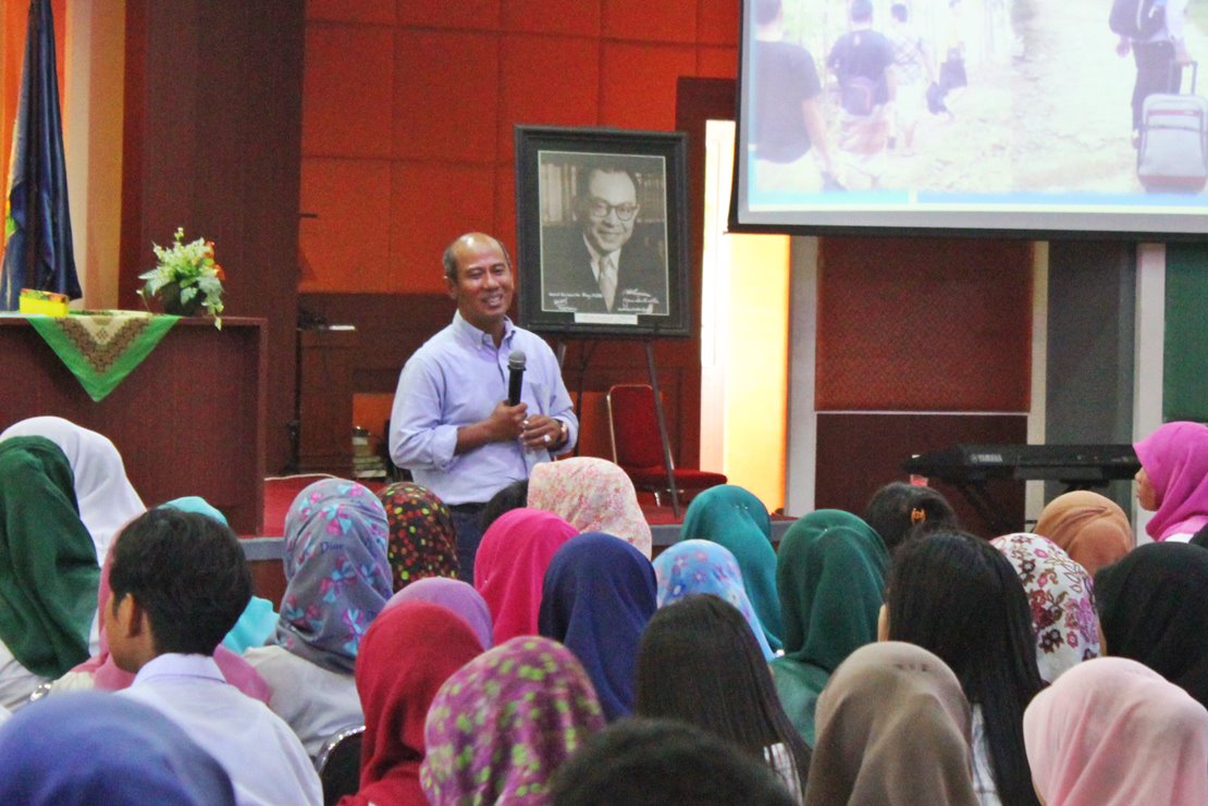 Mahasiswa KKN-PPM UBH Harus Beradaptasi dan Bertindak Ilmiah Dalam Pemberdayaan Masyarakat