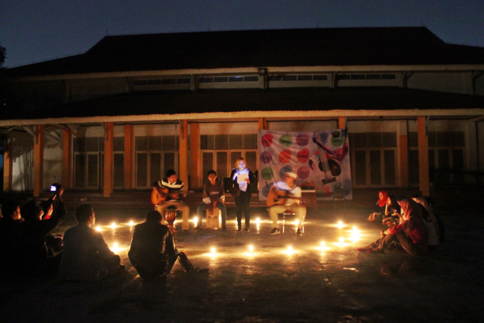 Saturday Night Jam UKM Kesenian Proklamator Bertemakan Sumpah Pemuda