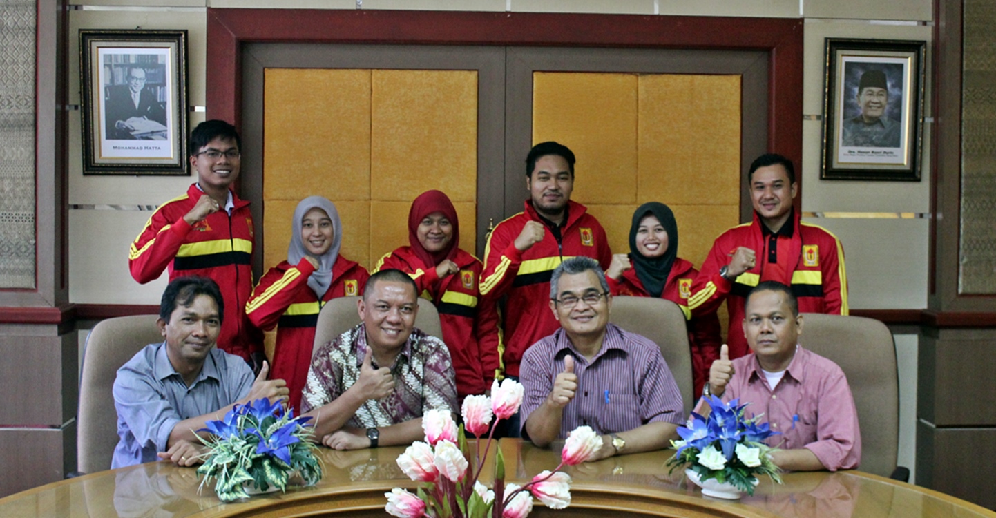 Rektor Lepas Atlit Pomnas Universitas Bung Hatta