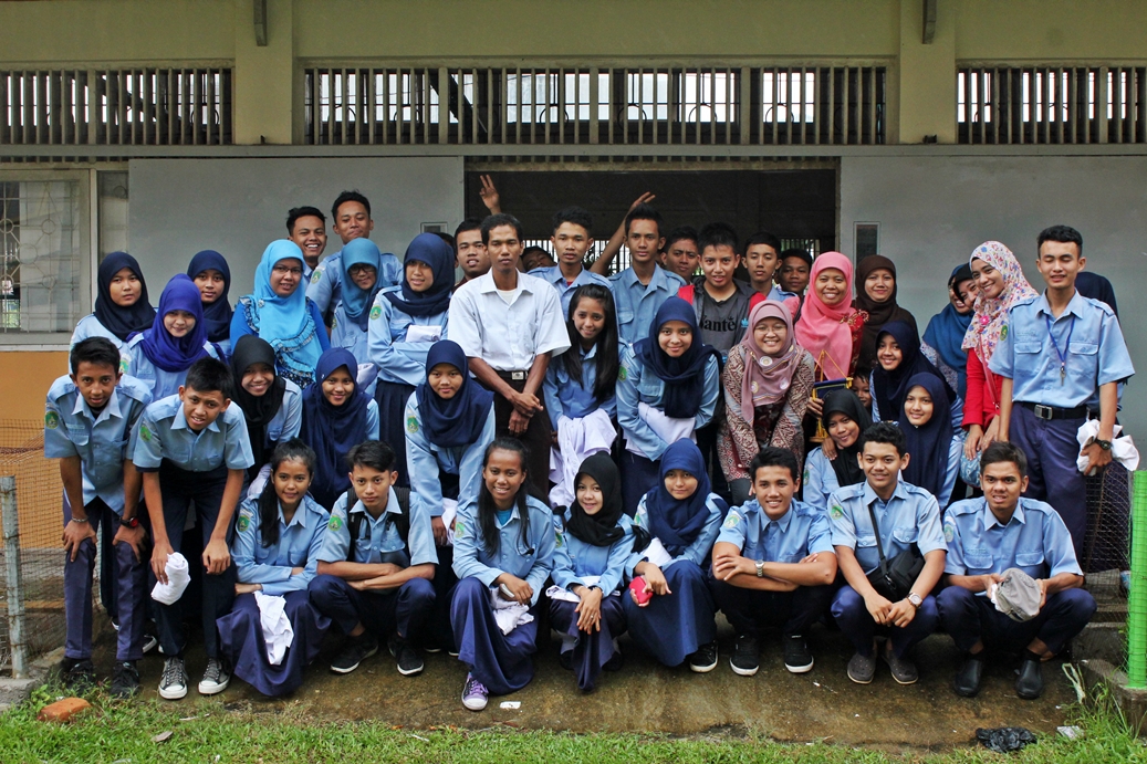 Pelajar SMK N 2 Pekanbaru Kunjungi Teknik Kimia UBH