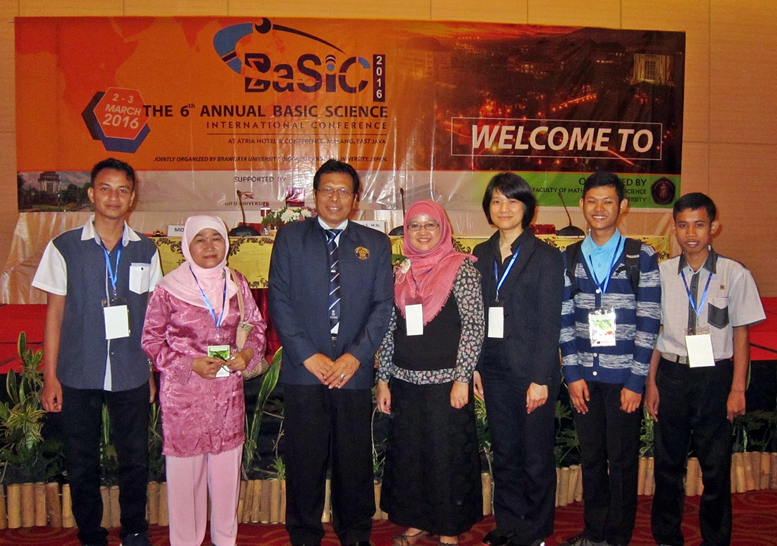 Mahasiswa Teknik Kimia Universitas Bung Hatta Presentasi di Basic Science International Conference