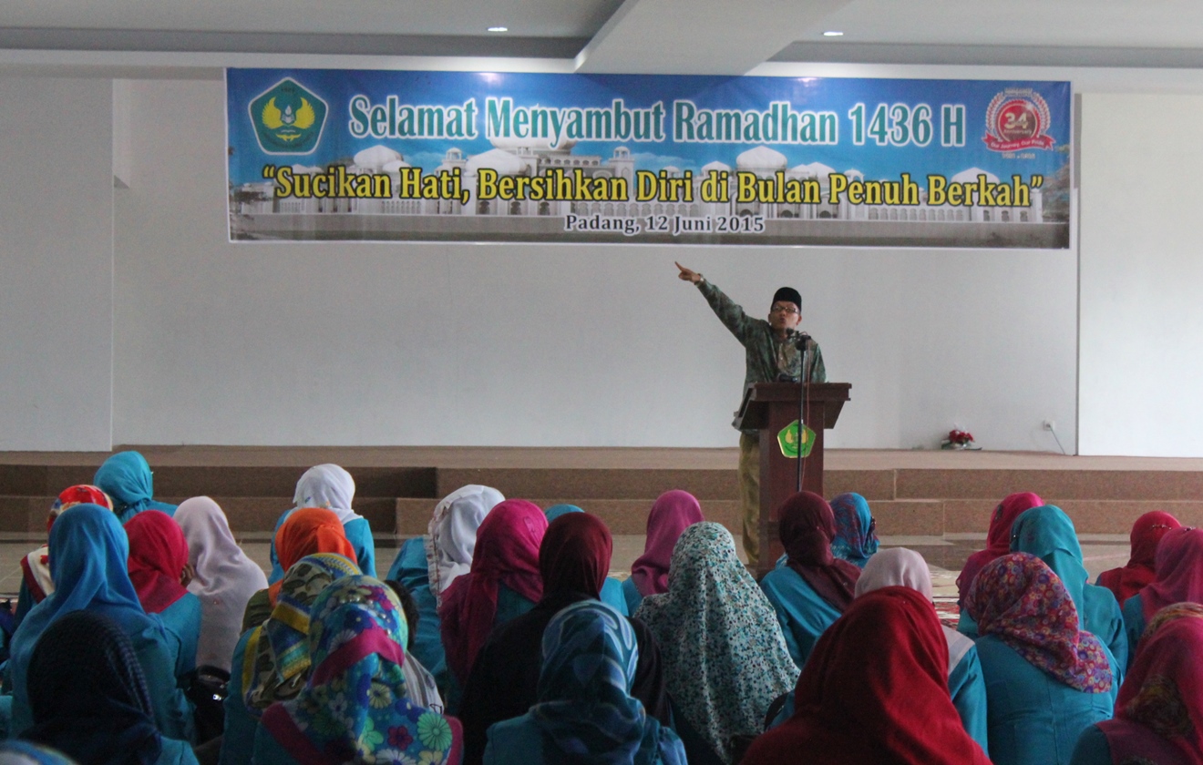 Universitas Bung Hatta Gelar Ceramah Agama Dalam Menyambut Bulan Ramadan