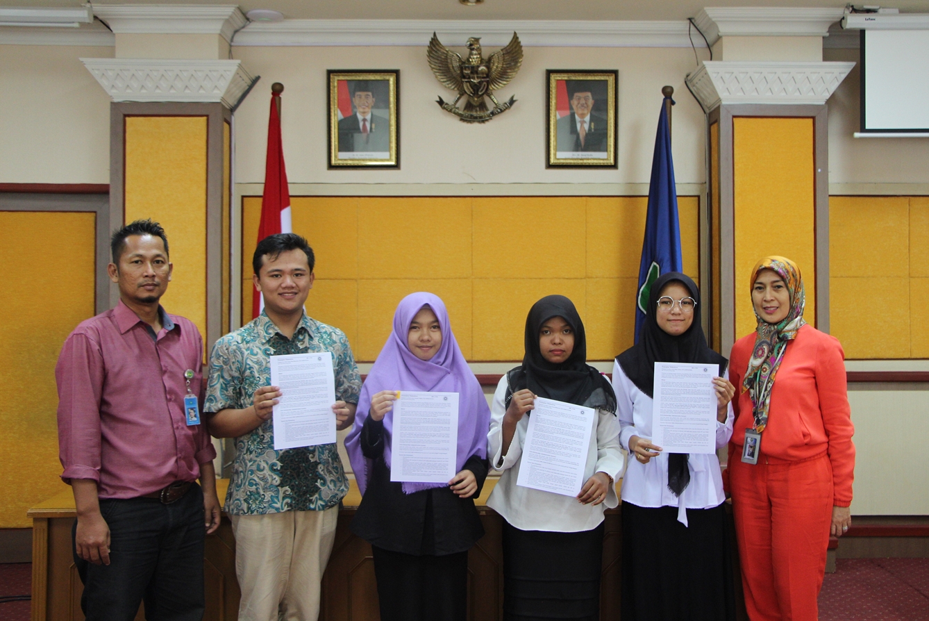 6 Mahasiswa Universitas Bung Hatta Terima Besiswa VDSM dari Belanda