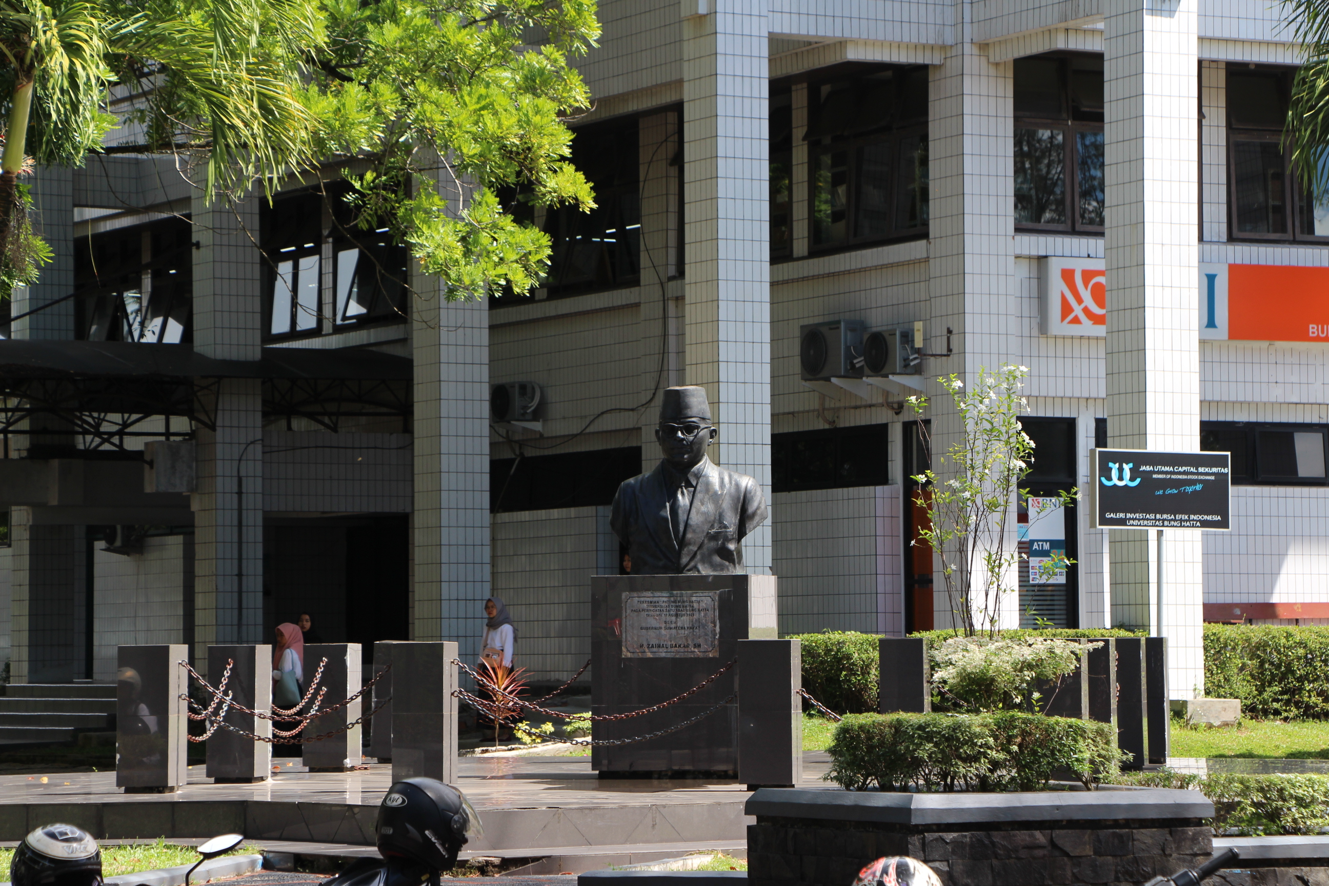 Berkas Persyaratan dan Bakal Calon Rektor 2020-2024