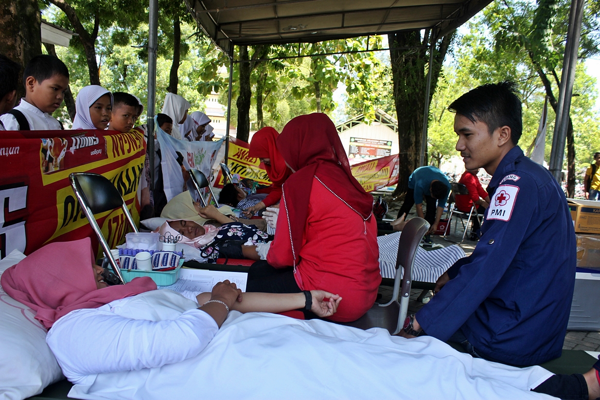 UKM KSR-PMI Proklamator Gelar Aksi Donor Darah di 3 Tempat
