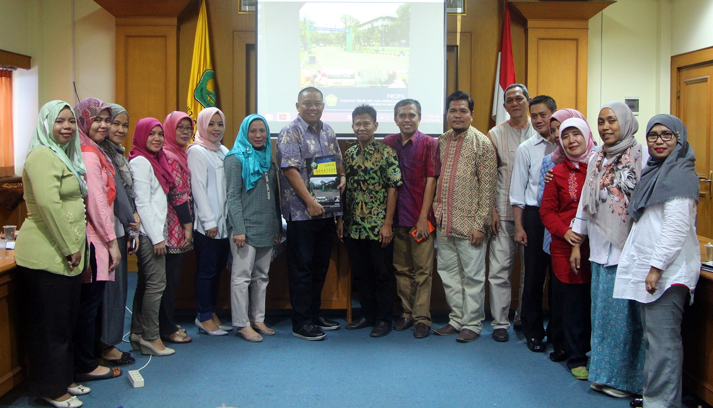 FTSP Universitas Bung Hatta Luncurkan Buku Profil dan "Jurnal REKAYASA"