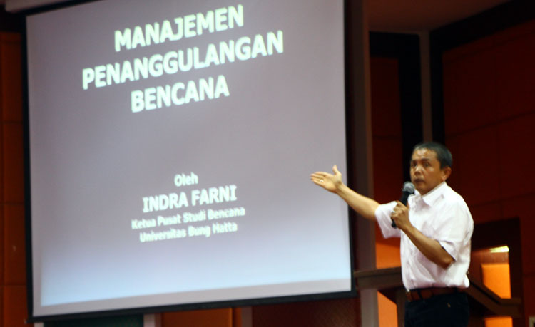 Peserta KKN-PPM UBH, Dibekali Materi Mitigasi Bencana