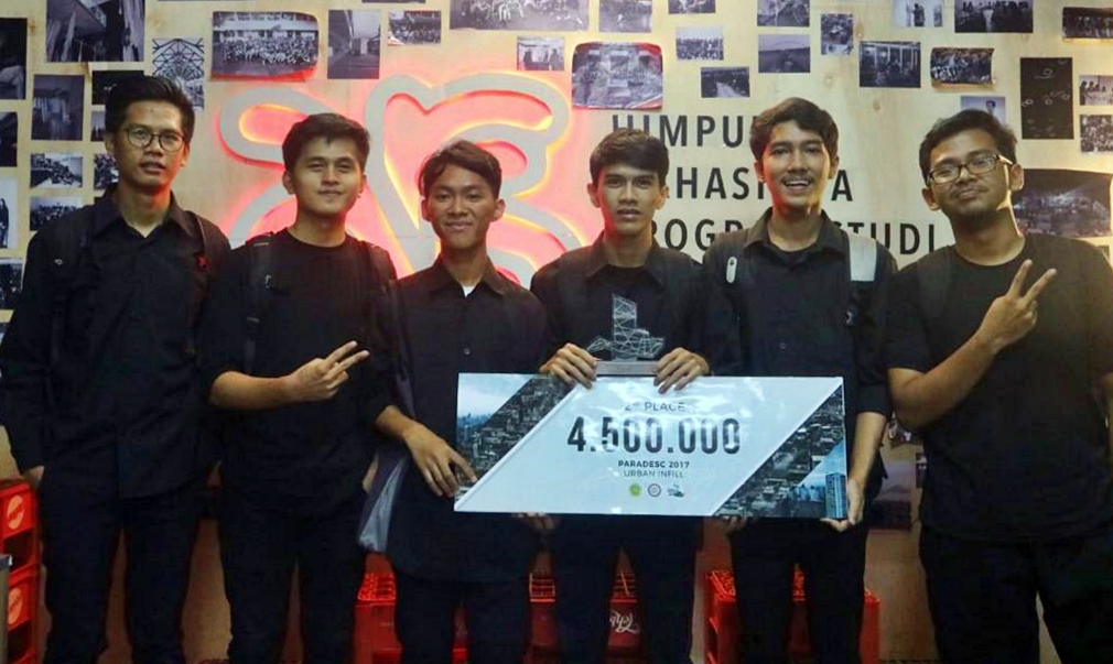 Mahasiswa Teknik Arsitektur Universitas Bung Hatta Juara 2 Sayembara Desain Arsitektur Urban Infill