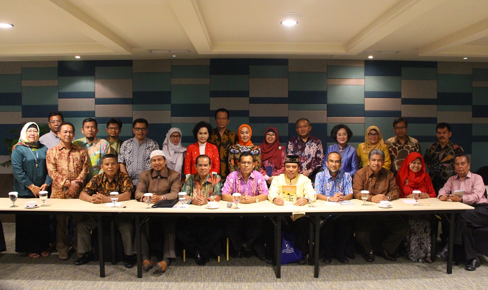 Diskusi Mata Kuliah Kebunghattaan Bersama Prof. Dr. Meutia Farida Hatta Swasono, M.S