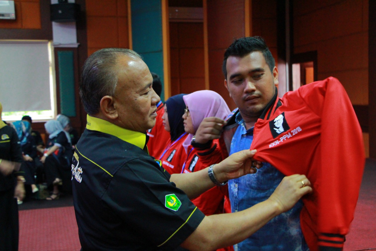 Rektor Lepas Secara Resmi 1247 Mahasiswa KKN Internasional ke 41 Nagari