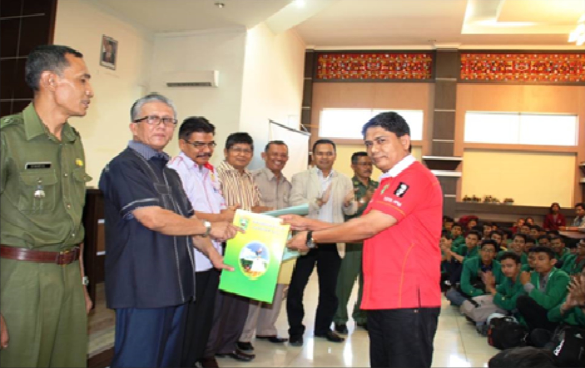 Bupati Kabupaten Solok Terima Mahasiswa KKN-PPM Dari 8 Perguruan Tinggi