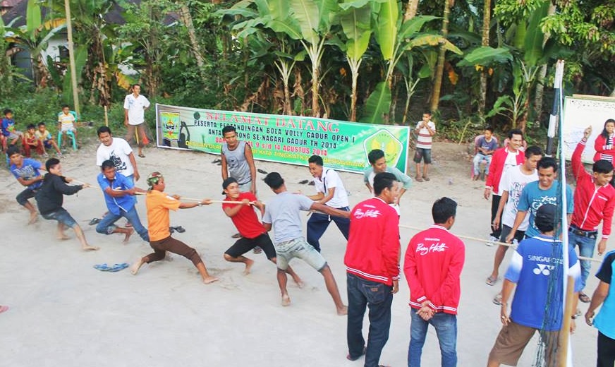 Sambut Kemerdekaan RI, Mahasiswa KKN-PPM UBH Gelar Turnamen Olahraga