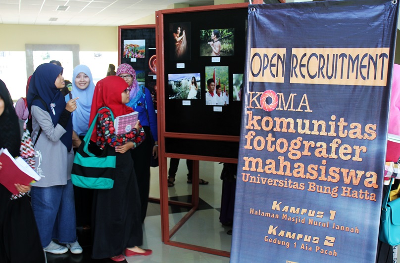Komunitas Fotografer Mahasiswa UBH Kembali Gelar Pameran Foto