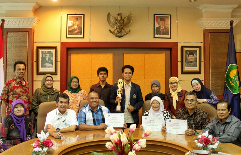 Yudhi Rahman, Mahasiswa Hukum UBH Juara 1 Esai Nasional