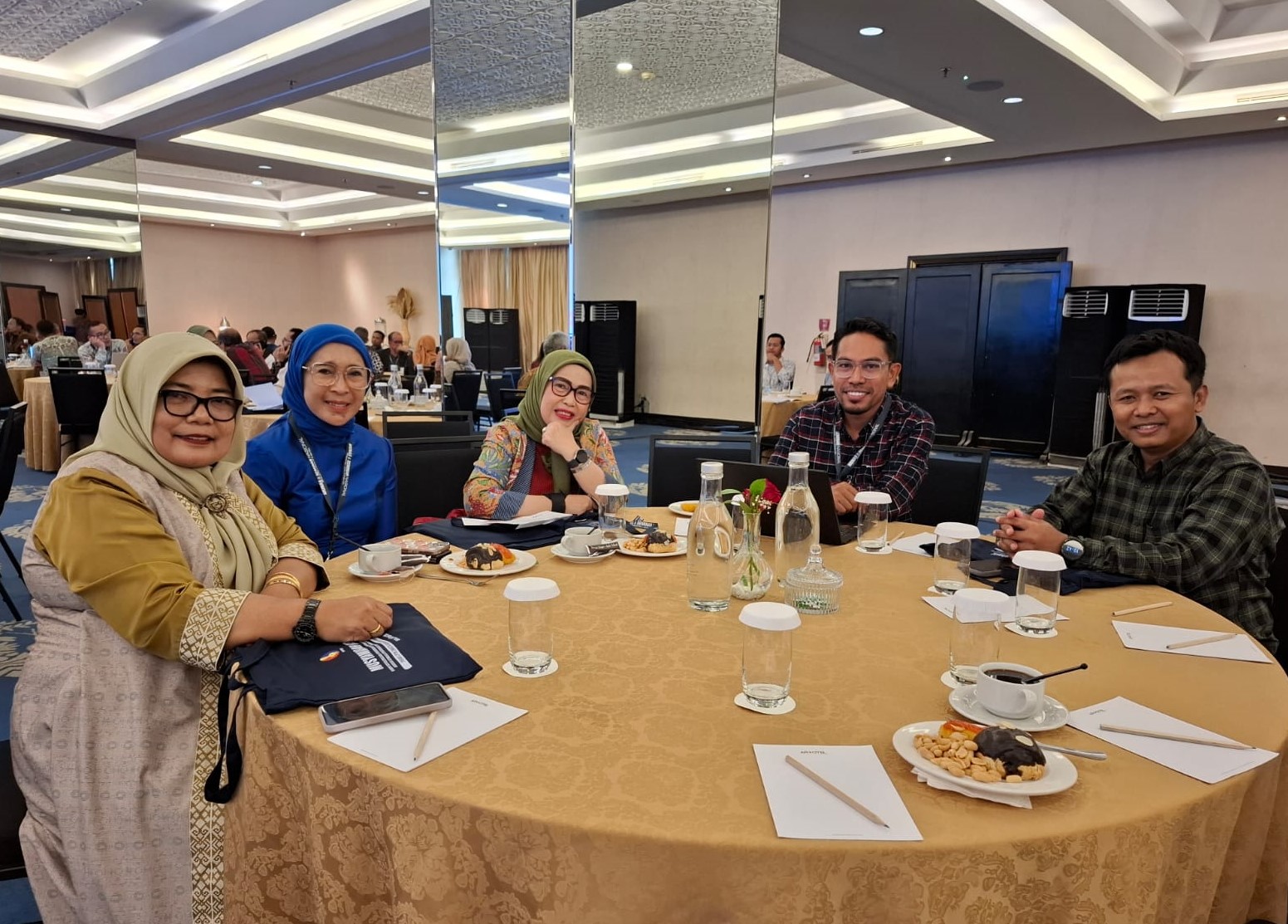 Universitas Bung Hatta Hadir Diantara Ratusan Perguruan Tinggi Se-Indonesia Pada Munas dan Seminar Nasional FPPTKSI