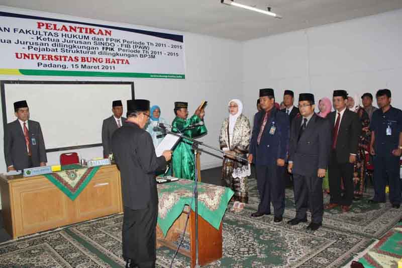 Rektor UBH, Lantik Dekan Fak.Hukum dan Fak.Perikanan