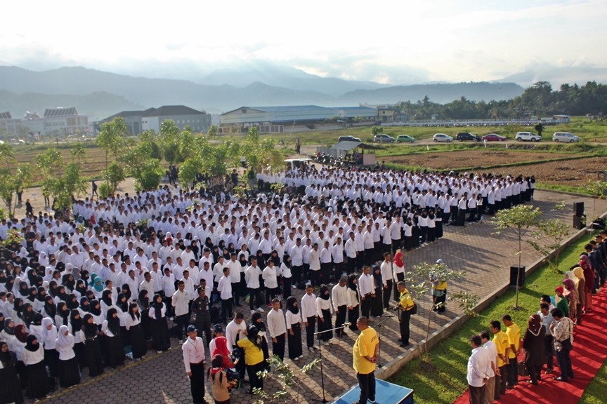 Rektor UBH Buka PKKMB 2014