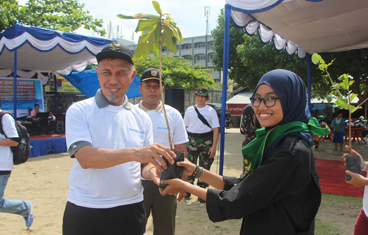 Membumi di hari nelayan