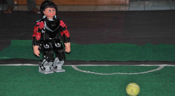 Tim Robotic UBH loloskan 4 proposal Kontes Robot 2015