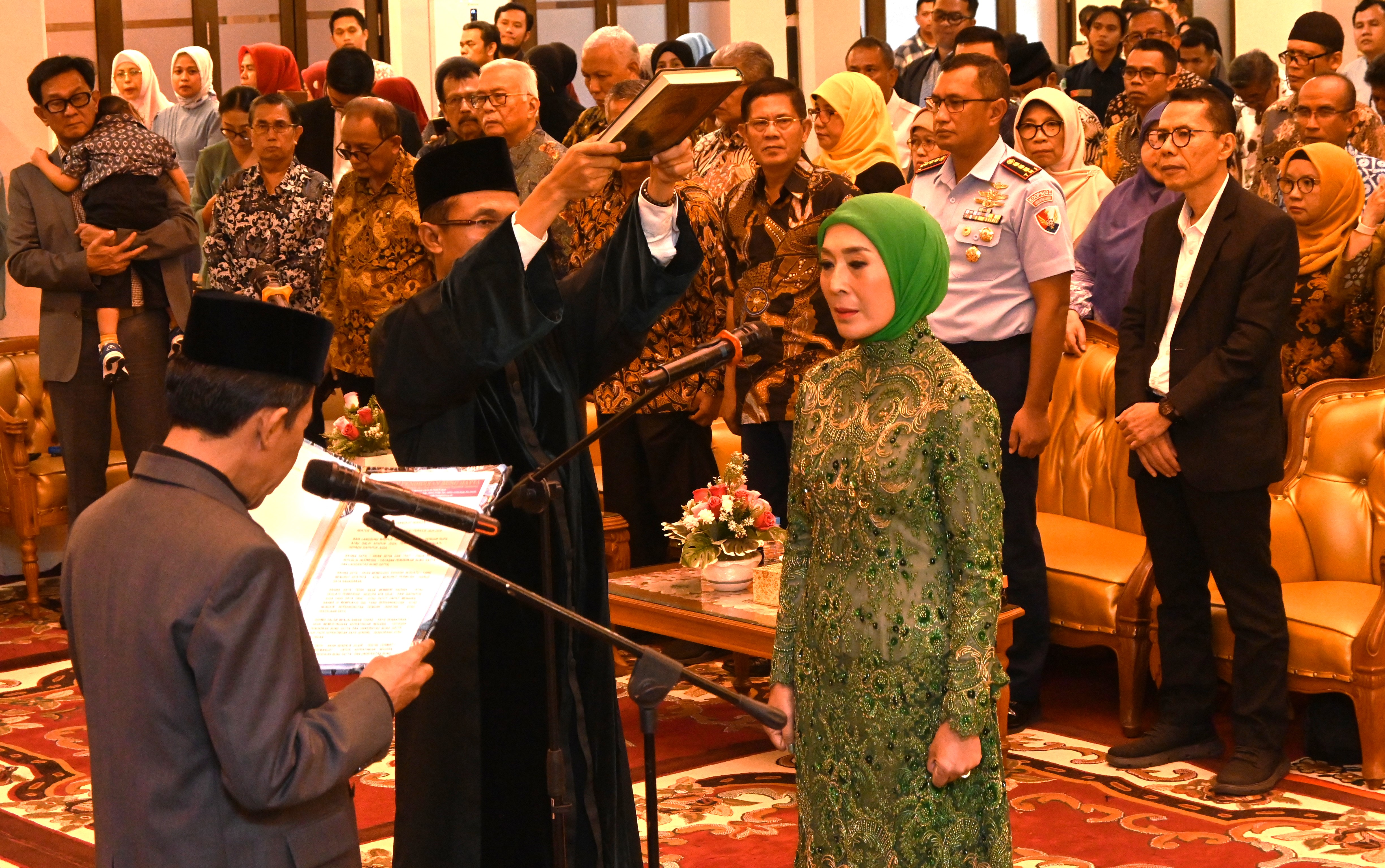 Prof. Dr. Diana Kartika, Dilantik Jadi Rektor Perempuan Pertama Universitas Universitas Bung Hatta