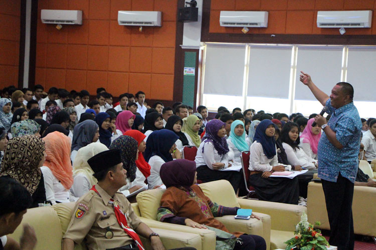 Pembekalan KKN-PPM 2014: Mahasiswa Harus Berpikir Kreatif