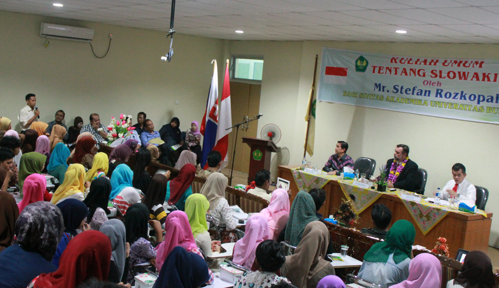 Stefan Rozkopal, Dubes Slowakia Mengajar di FKIP-UBH