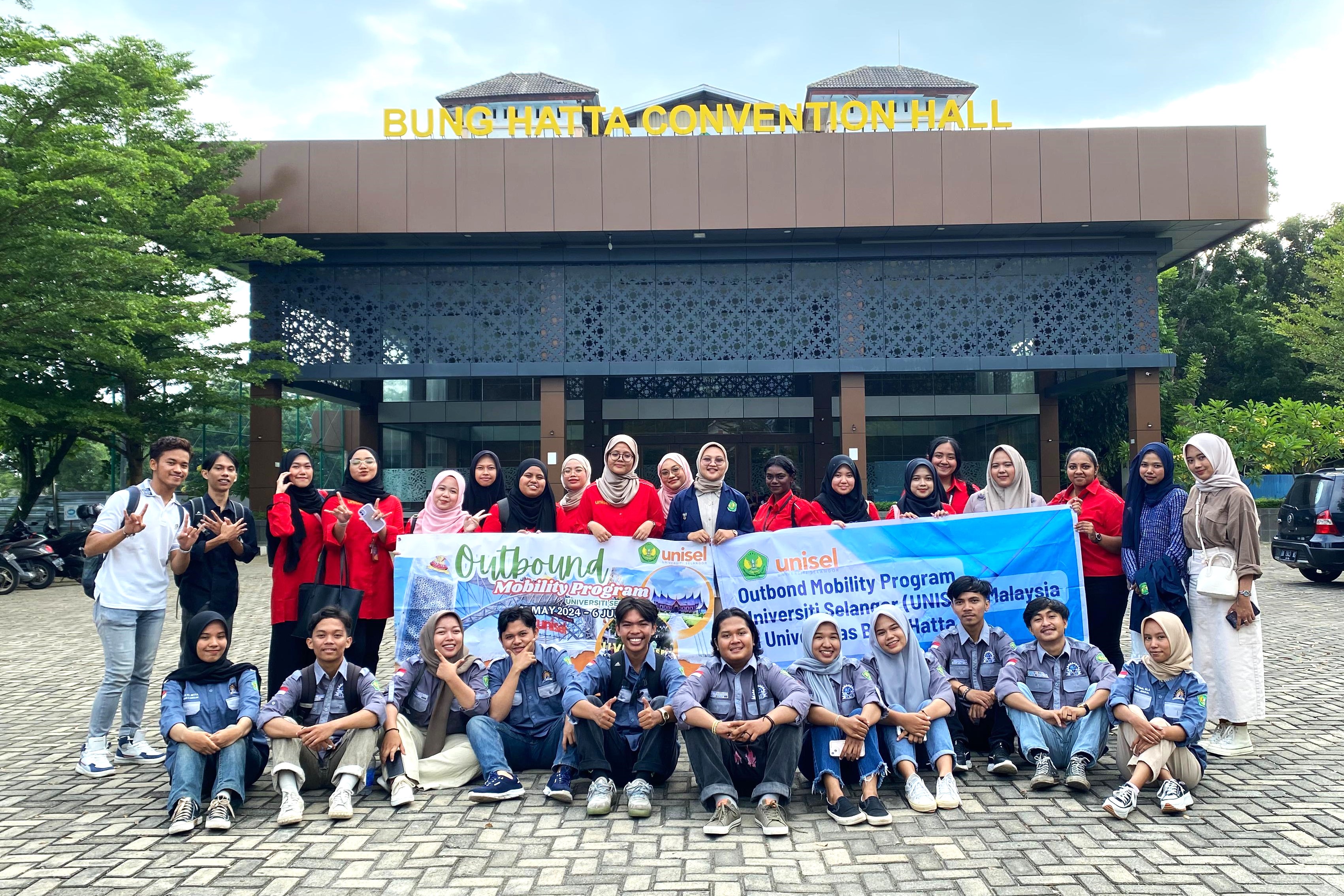 Dewan Perwakilan Masyarakat Mahasiswa Universitas Bung Hatta Sambut Mahasiswa Program Student Mobility Universitas Selangor Malaysia