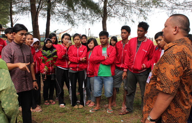 Rektor UBH Kunjungi Mahasiswa KKN-PPM