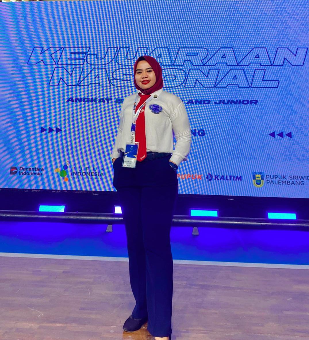 Dhea Putri Defiyanti, Mahasiswa PJKR Universitas Bung Hatta Ditunjuk Sebagai Wasit Kejurnas Angkat Besi 2025