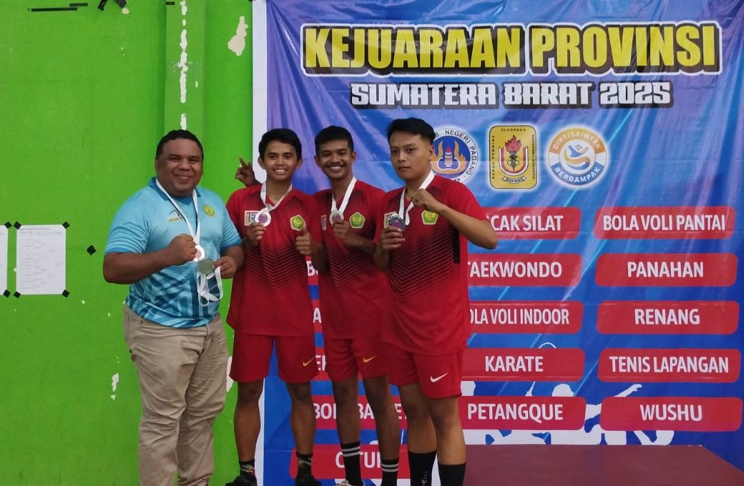 Tim Sepak Takraw Mahasiswa Universitas Bung Hatta Raih Medali Perak di Kejuaraan Pekan Olahraga Mahasiswa Daerah 2025