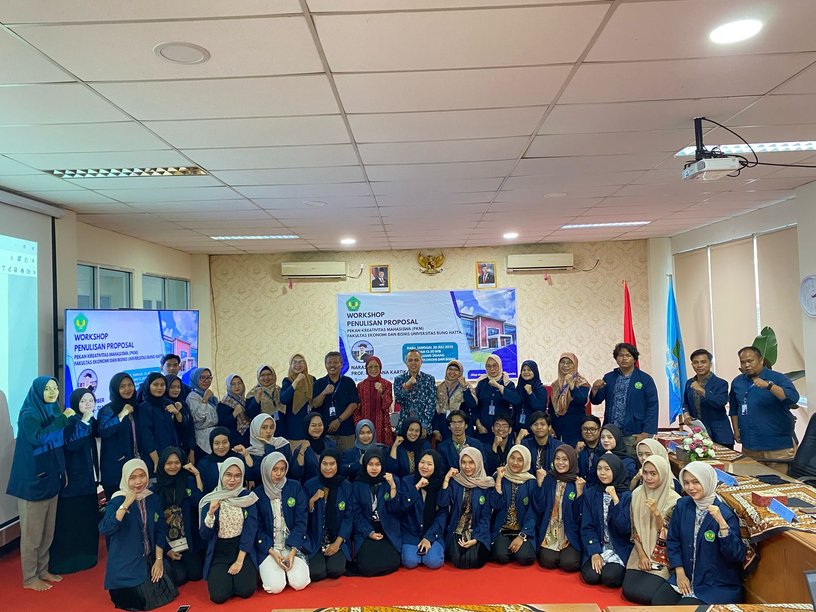 Rektor Universitas Bung Hatta Jadi Narasumber Workshop Penyusunan Proposal PKM Ormawa di FEB