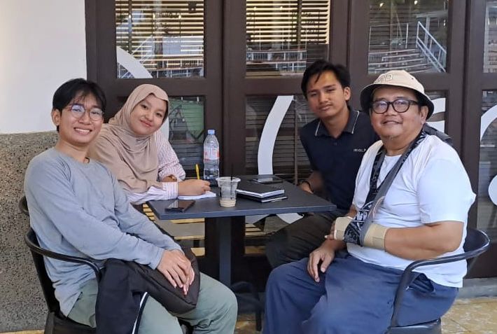 Dosen FPIK Universitas Bung Hatta Mitra Diskusi Mahasiswa Prodi Ilmu Komunikasi UNP