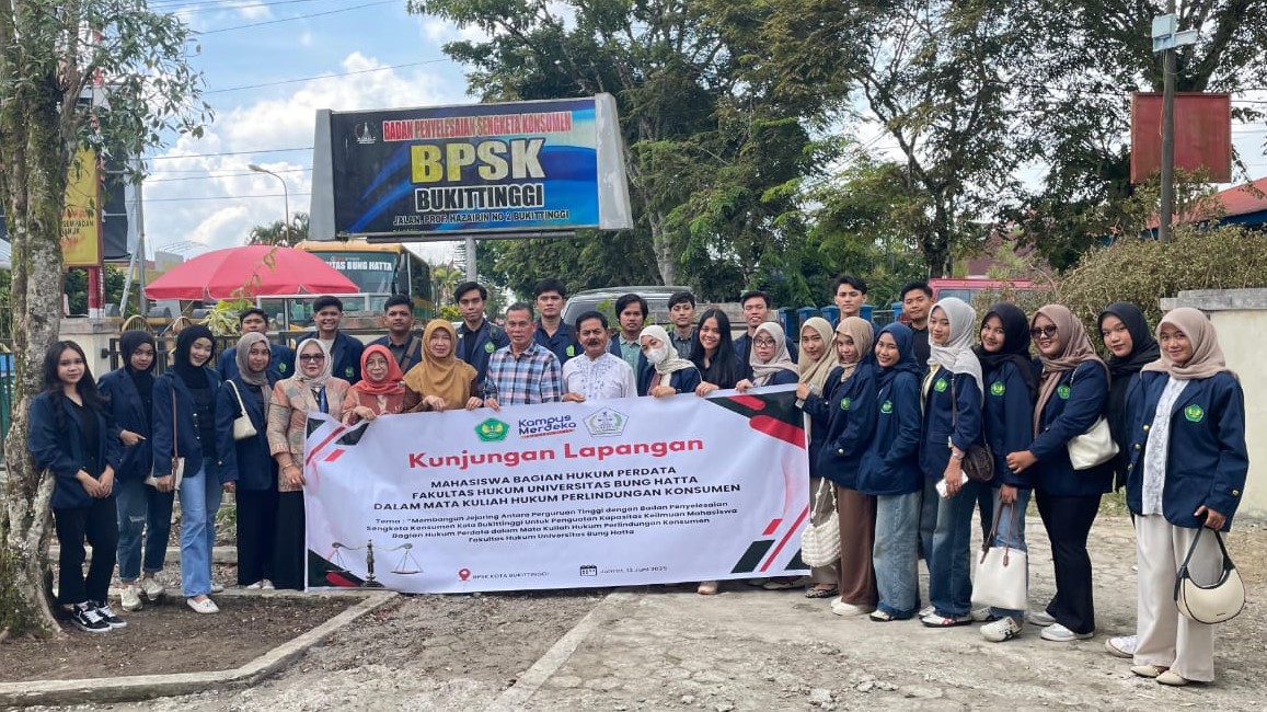 Mahasiswa Fakultas Hukum Universitas Bung Hatta, Perkaya Mata Kuliah Hukum Perlindungan Konsumen di Kantor Badan Penyelesaian Sengketa Konsumen Bukittinggi
