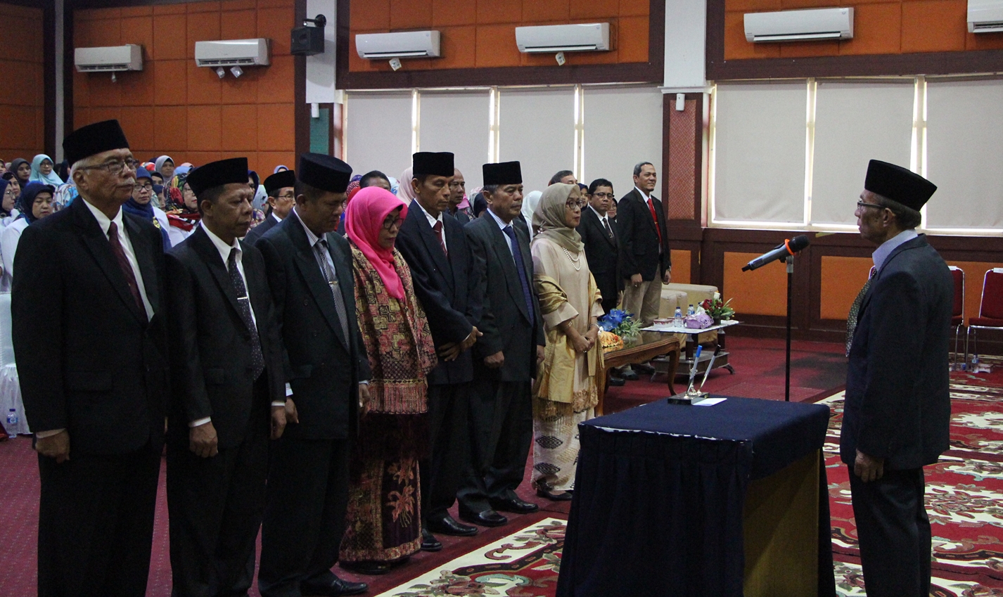 Ketua Badan Pembina Yayasan Pendidikan Bung Hatta Lantik Badan Pengurus dan Badan Pengawas Masa Bakti 2018-2023