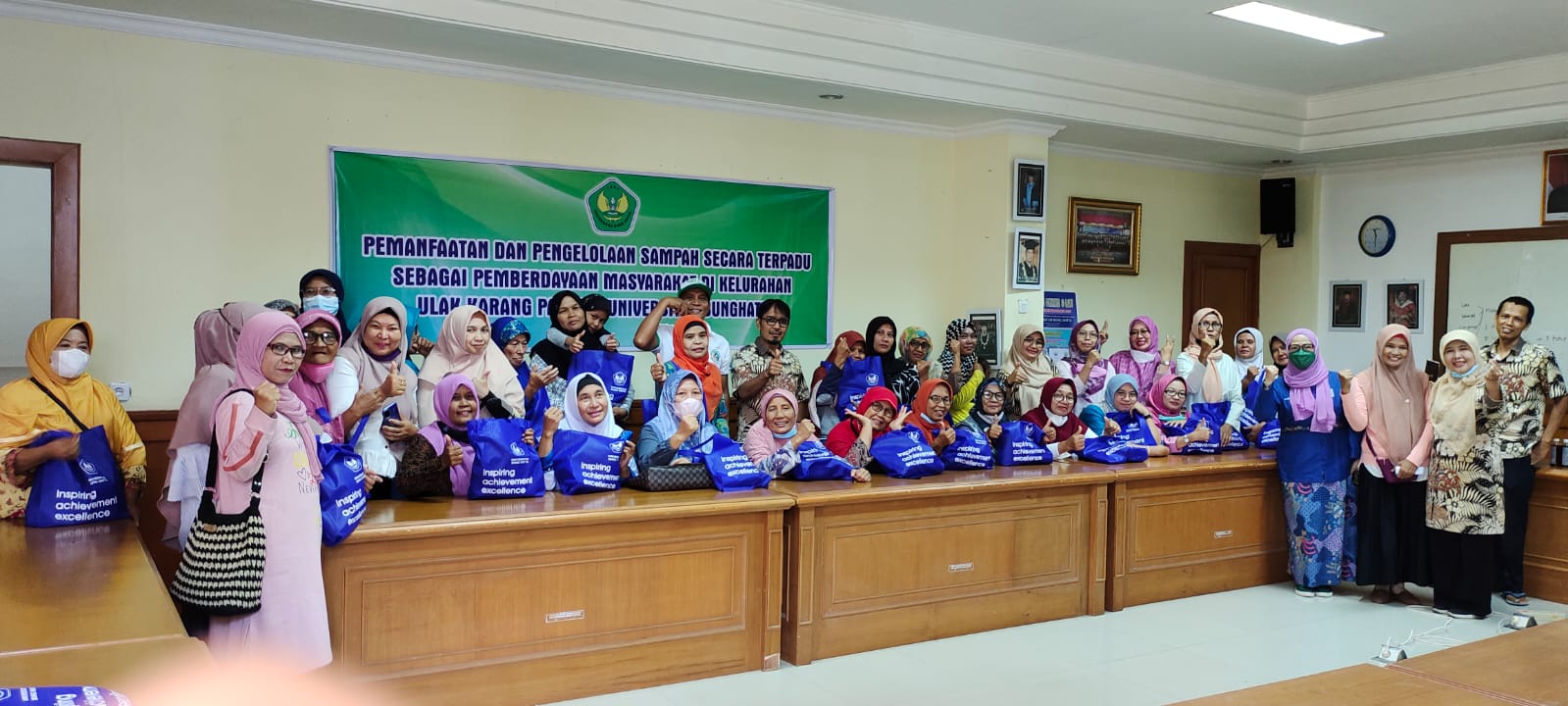 Tim PKM Universitas Bung Hata Lakukan Pembinaan dan Sosialisasi tentang Pemanfaatan dan Pengelolaan Sampah secara Terpadu di Masyarakat
